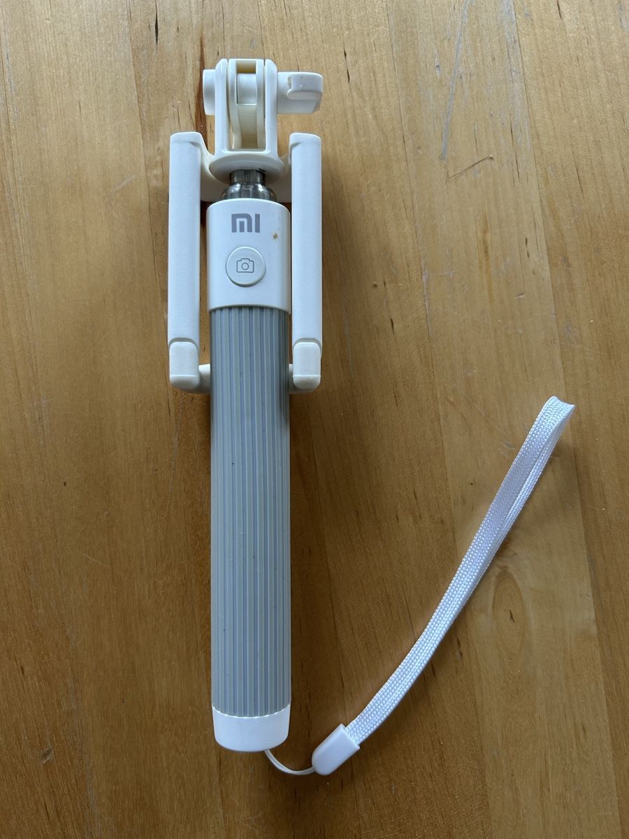 Unità & Adattatore: Xiaomi MI Selfie Stick - 70cm extension – Nuovo (secondo la descrizione) da Zürich venduto da Sophie0569