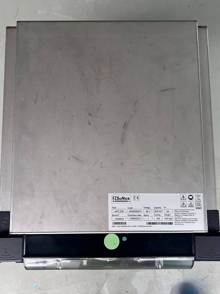 Dispositivi a energia solare: Salzbatterie, PV Speicher – Usato da Blumenstein venduto da olka007 2