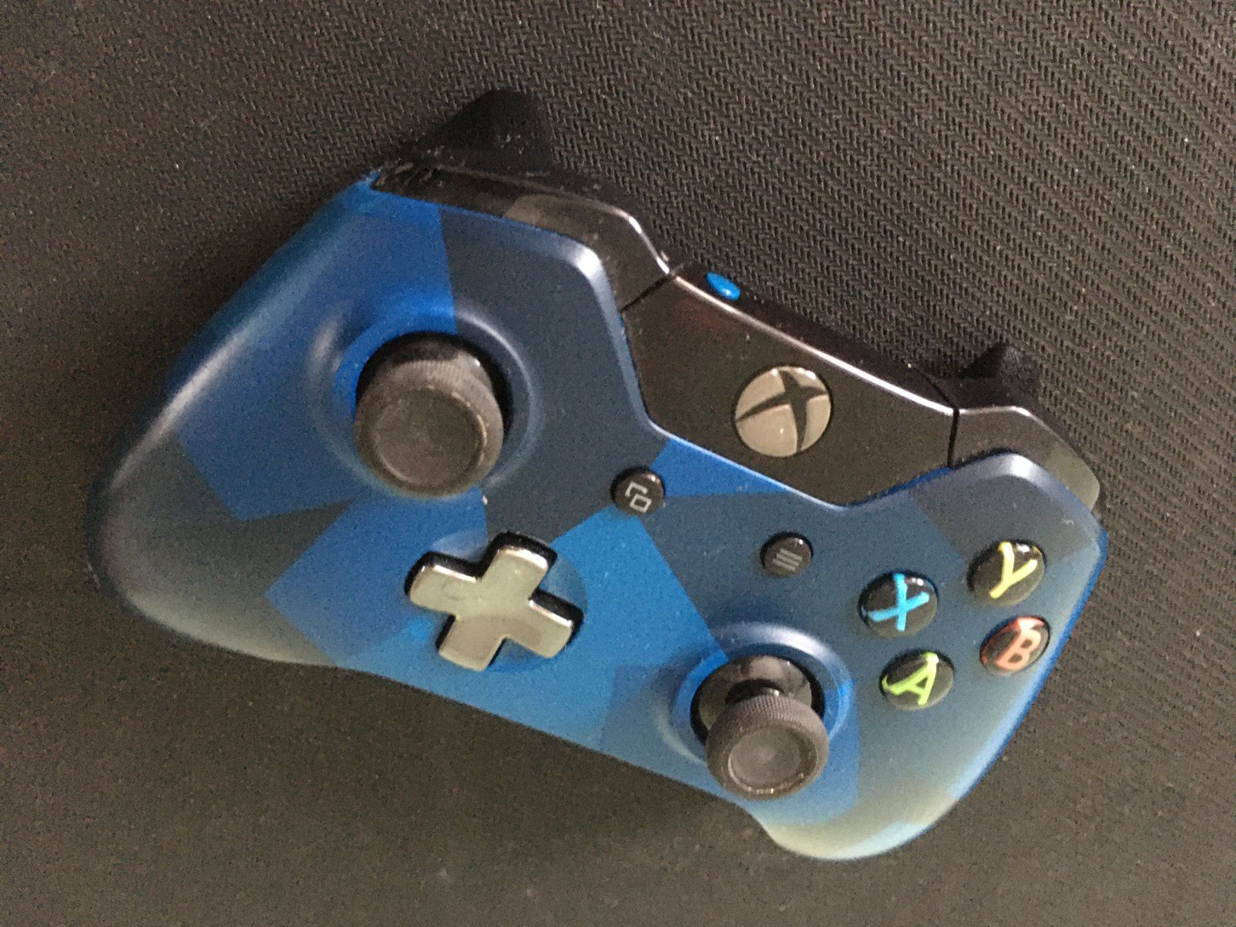 Microsoft Controller: Xbox One Midnight Forces II Controller – Usato da St.Gallen venduto da sjosjo 1