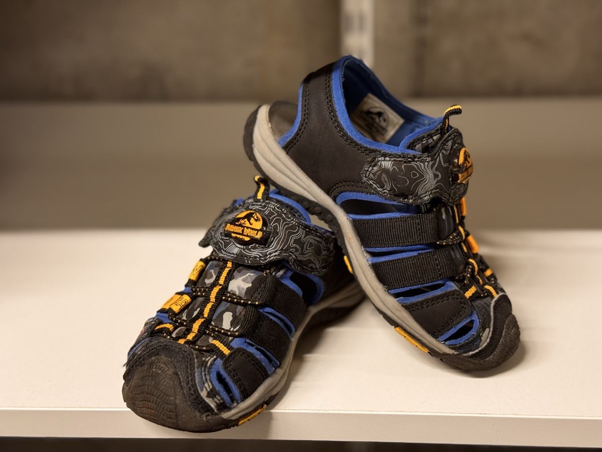 Scarpe per ragazzi: Jurassic World Sandalen, Gr. 26 – Usato da Oberbuchsiten venduto da Biene-26 1