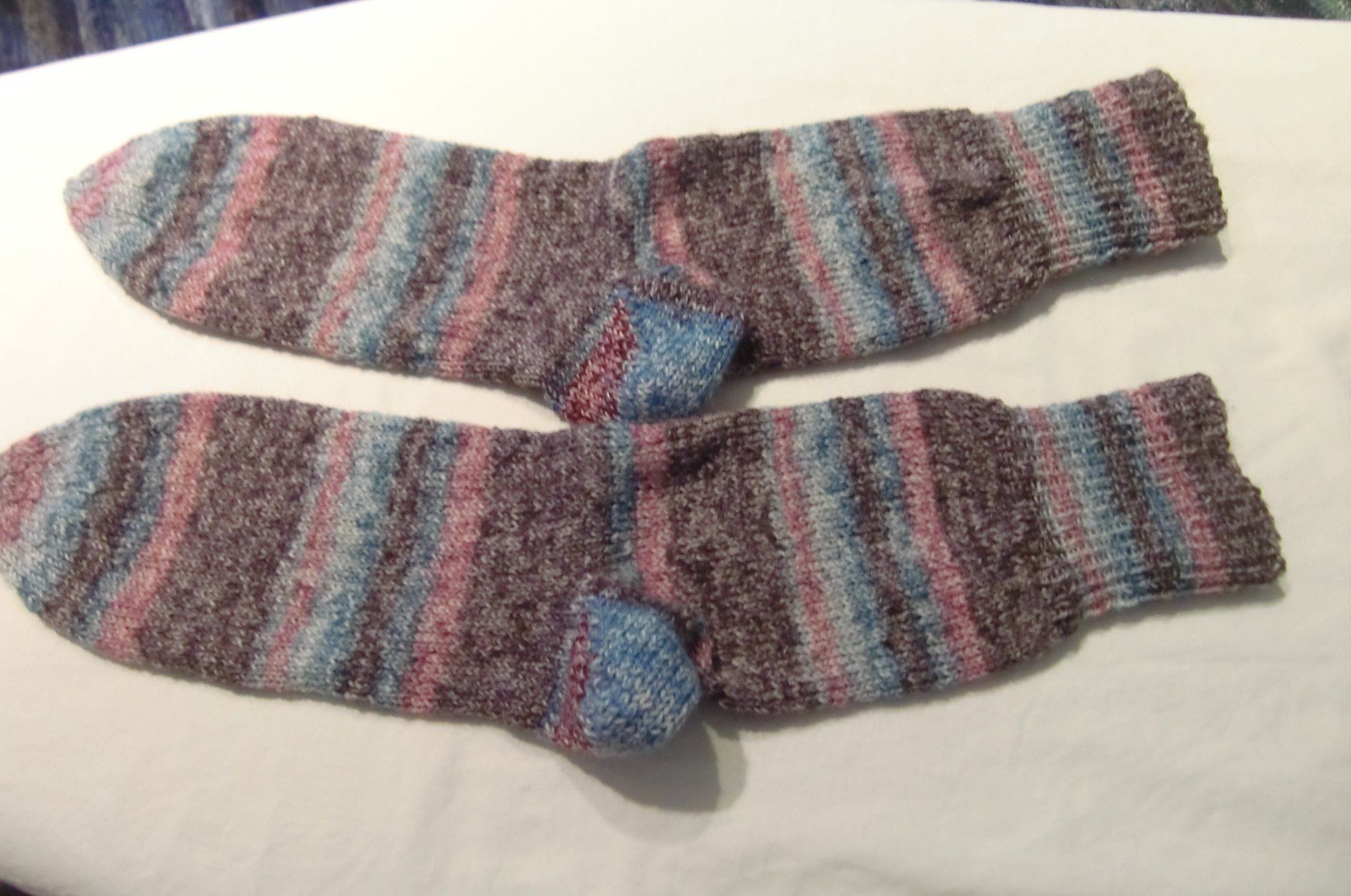 Socken: handgestrickte Wollsocken  Grösse 42/43 – Neu und originalverpackt aus trüllikon von marie2004