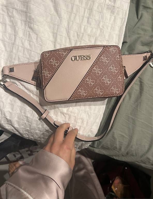 Guess Borse da donna: Guesstasche – Nuovo (secondo la descrizione) da St. Gallen venduto da jil_jt95 2