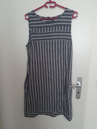 kleid L