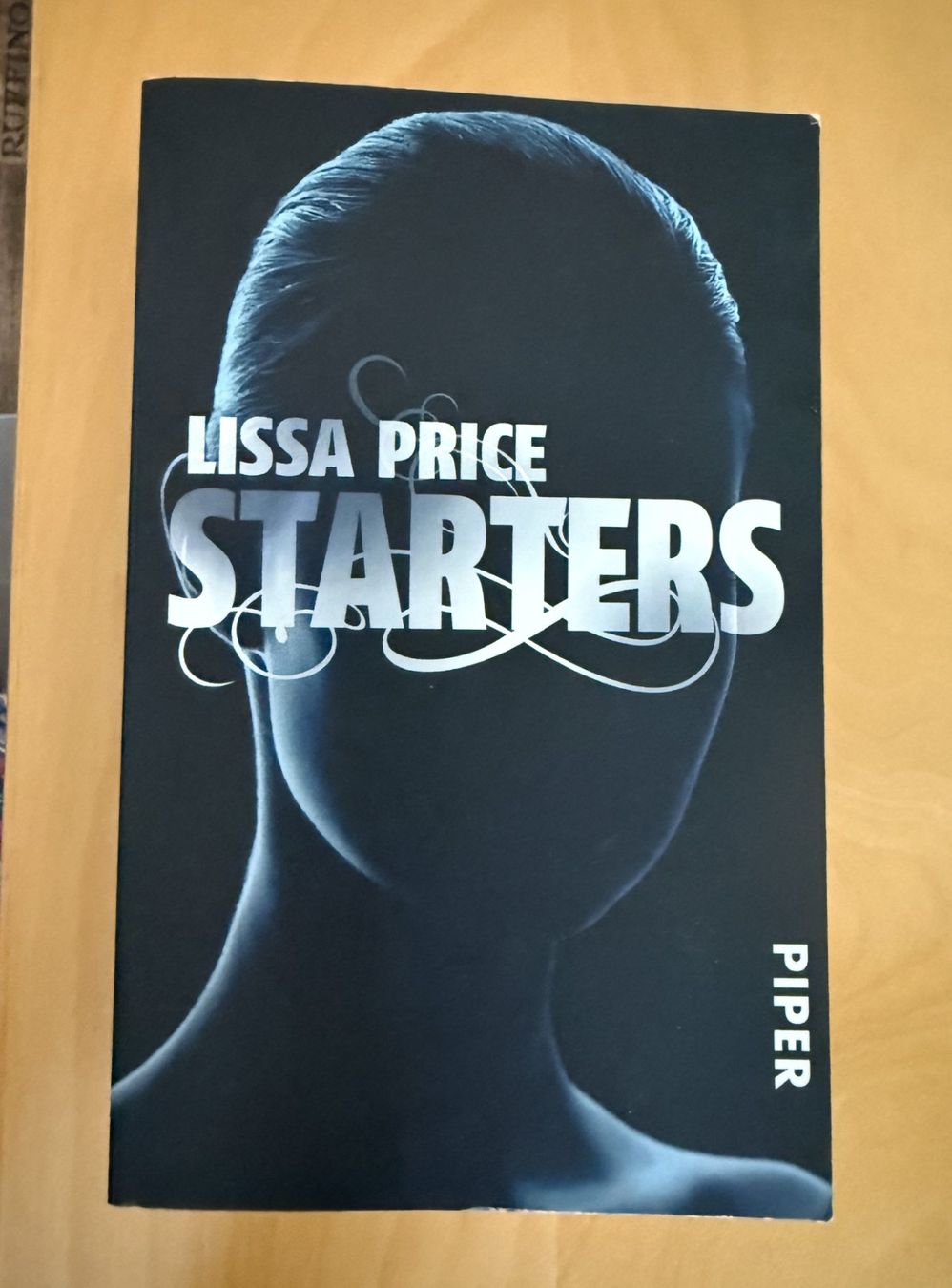 Libri: Starters - Lissa Price – Usato da Wängi venduto da squirrelwoman