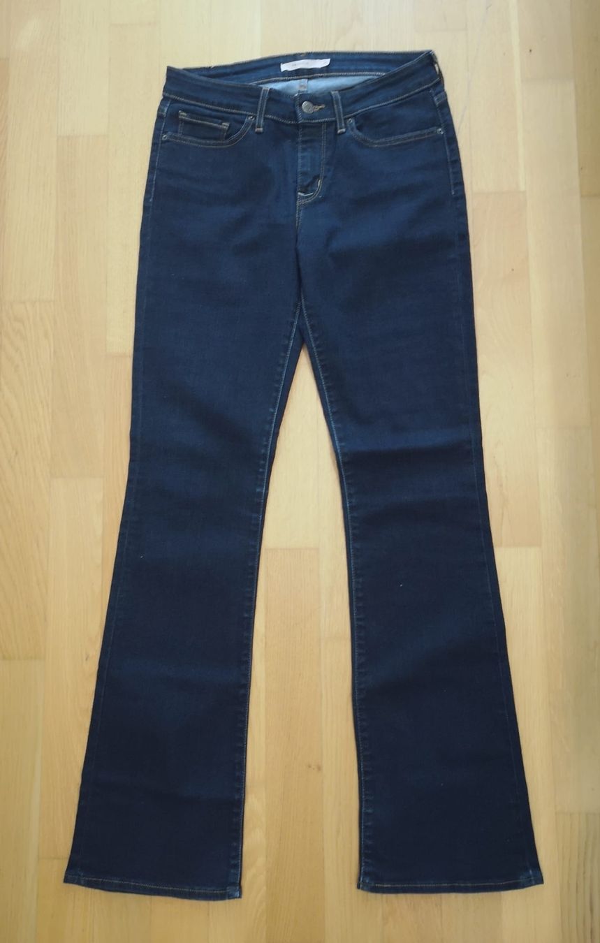 Levi's Jeans: Levis 715 Bootcut W28 L32 dunkelblau  – Gebraucht aus Niederbipp von lau_bm67