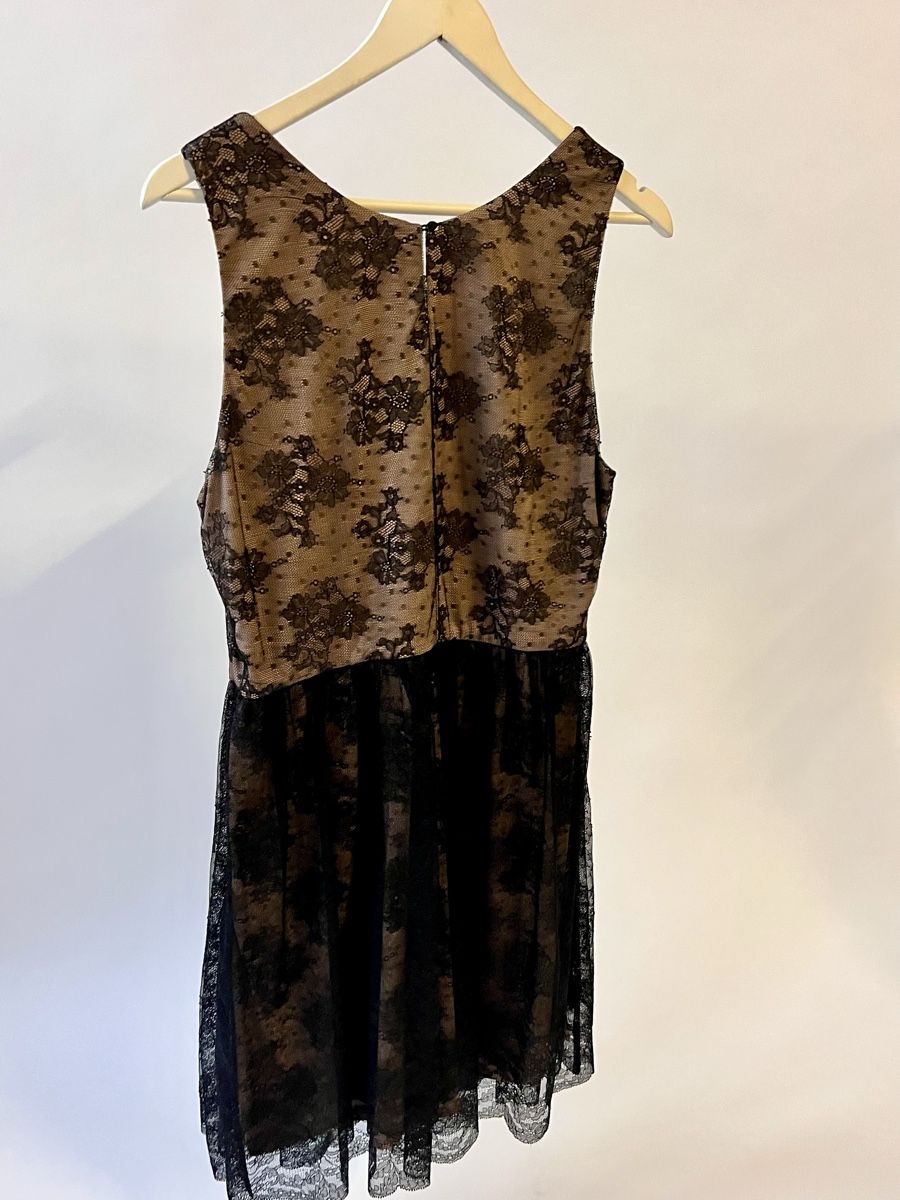 Massimo Dutti Kleider: Massimo Dutti Kleid, Gr. 44, elegantes Spitzenkleid – Neu (gemäss Beschreibung) aus Zürich von anjoz 1