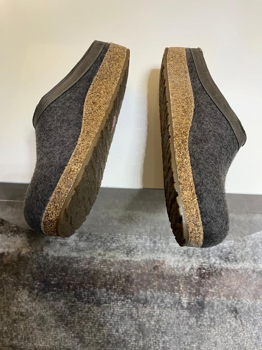 Laine: Haflinger Clogs Pure New Wool Grey Size 43  – Neuf avec emballage d'origine à Montreux par jvo_vg8n 1