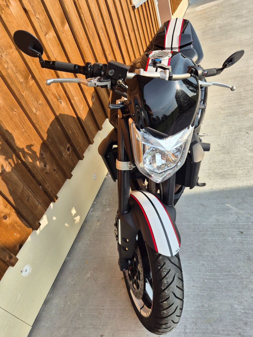 Yamaha Strada: Motorrad Yamaha FZ1-N – Usato da Winden venduto da Lochbihler 7