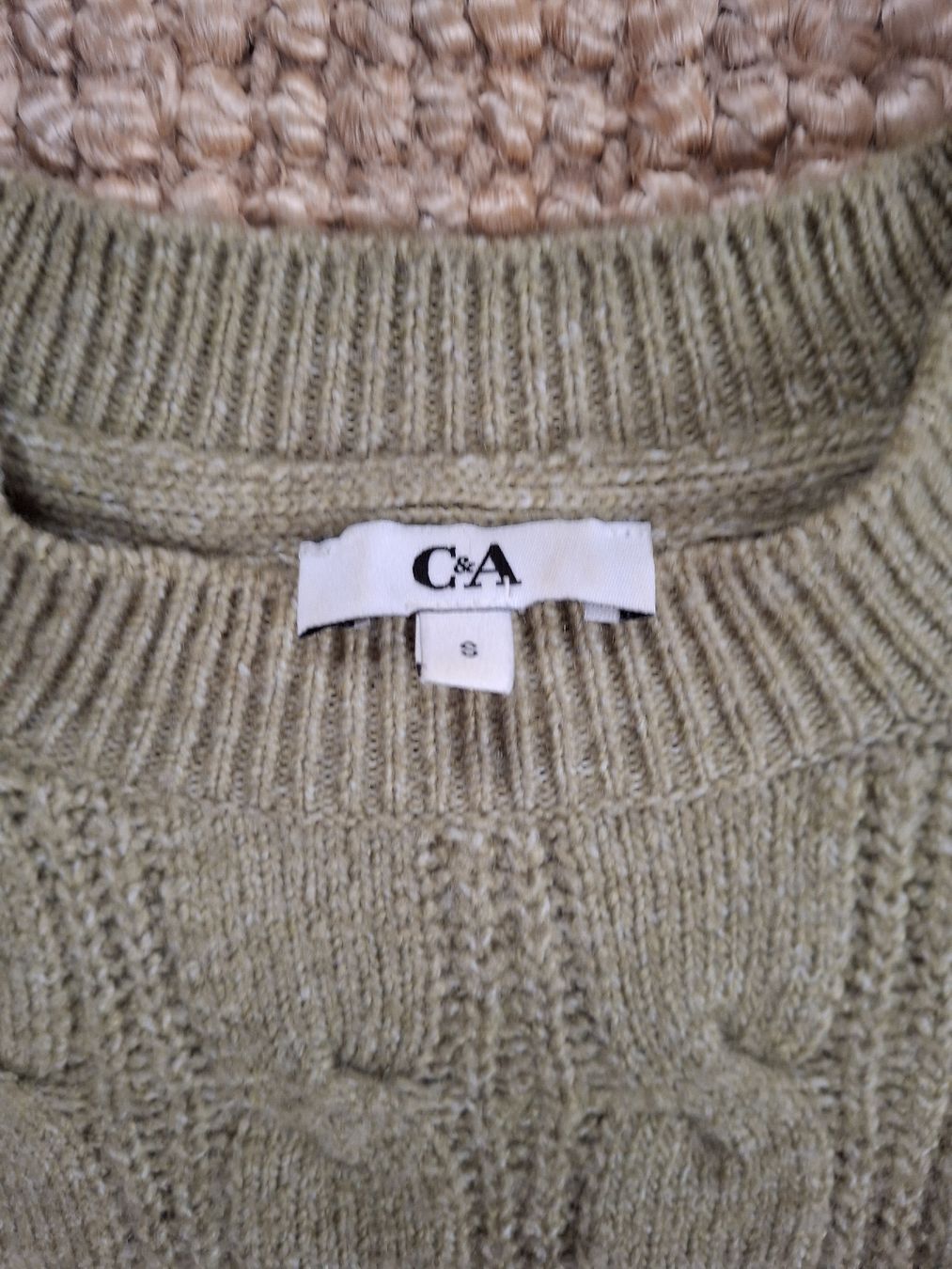C&A Pulls & Sweat-shirts: Pull vert à côtes C&A S – D'occasion à Lausanne par Cognitia 1