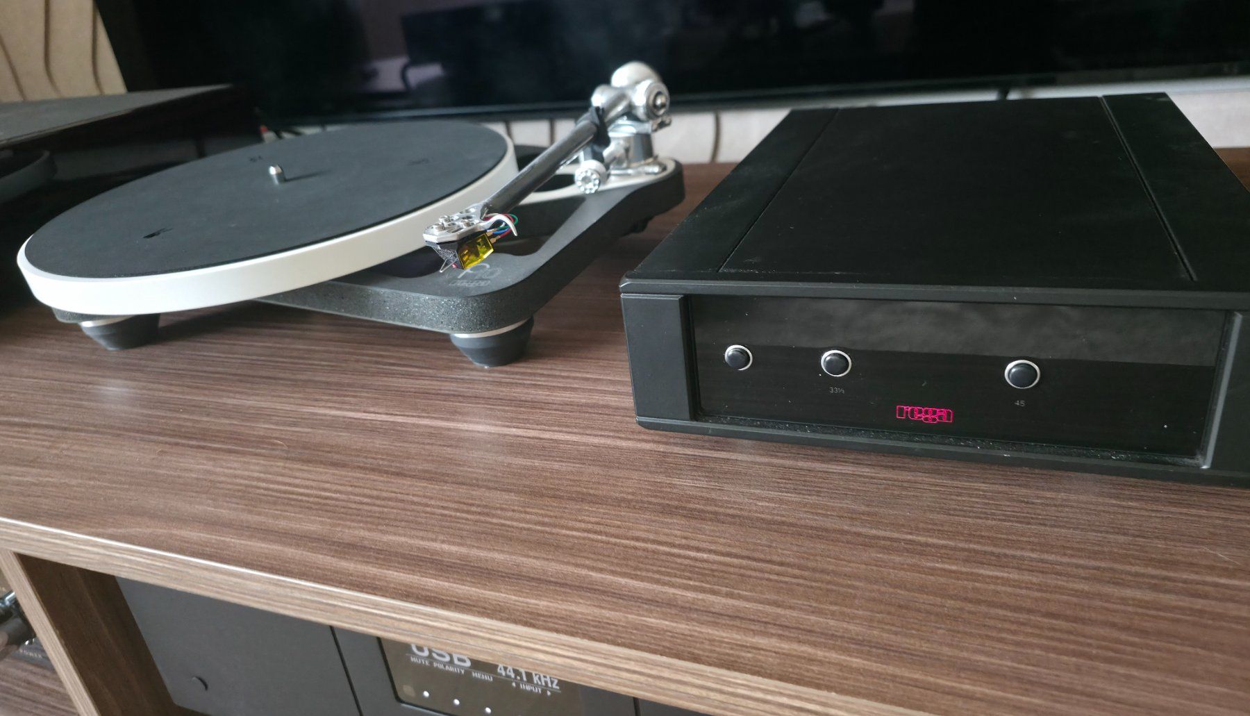 Rega Giradischi: Rega Planar 10 mit Aphelion 2 – Usato da Zufikon venduto da SecondSound.CH