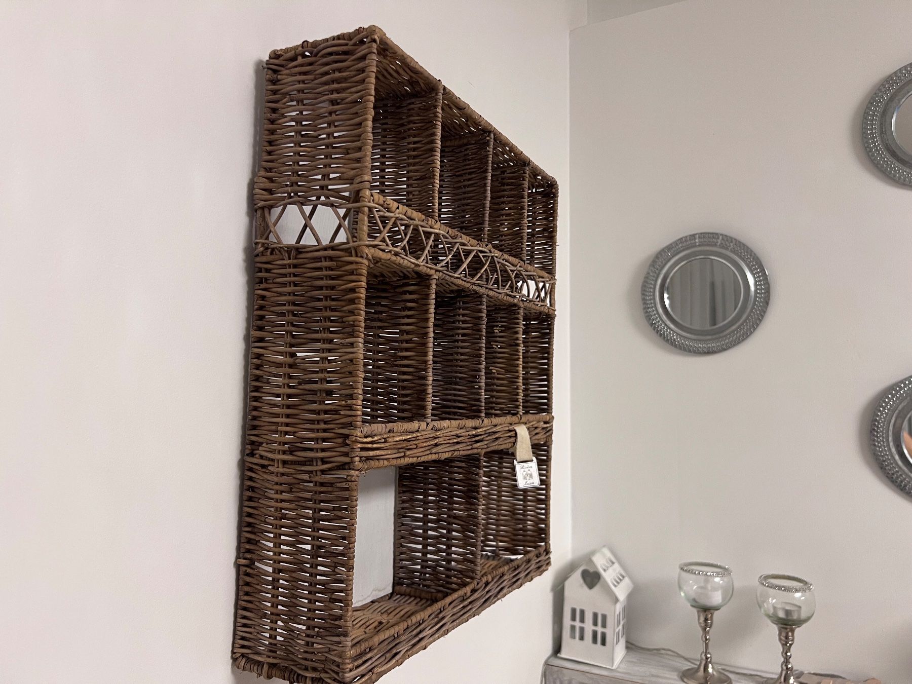 Riviera Maison Regale: Rivera Maison Rattan Wandregal – Gebraucht aus Burgdorf von Meltusia 1