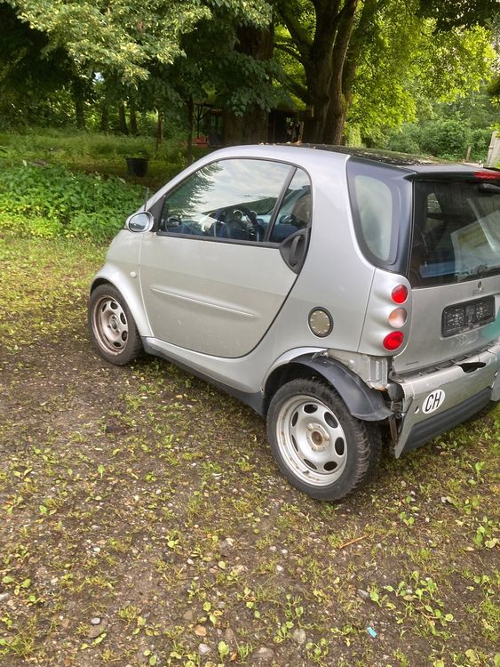 Smart Silver Jg.2000 Km119888,MFK 5.21 Heckschaden rollbar