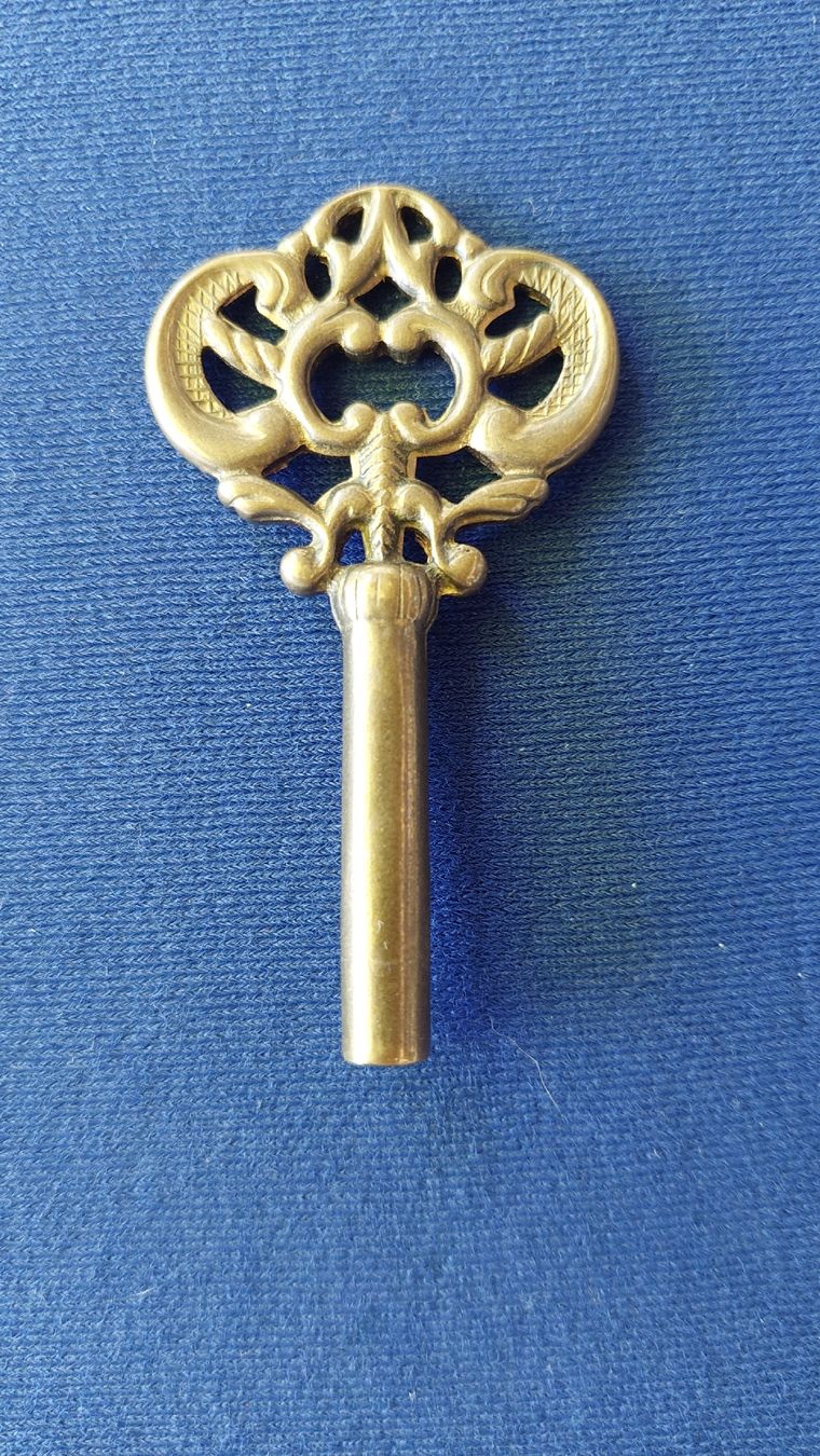 Schlüssel: Clef ancienne pour remonter les pendules – Gebraucht aus Marsens von jogocade