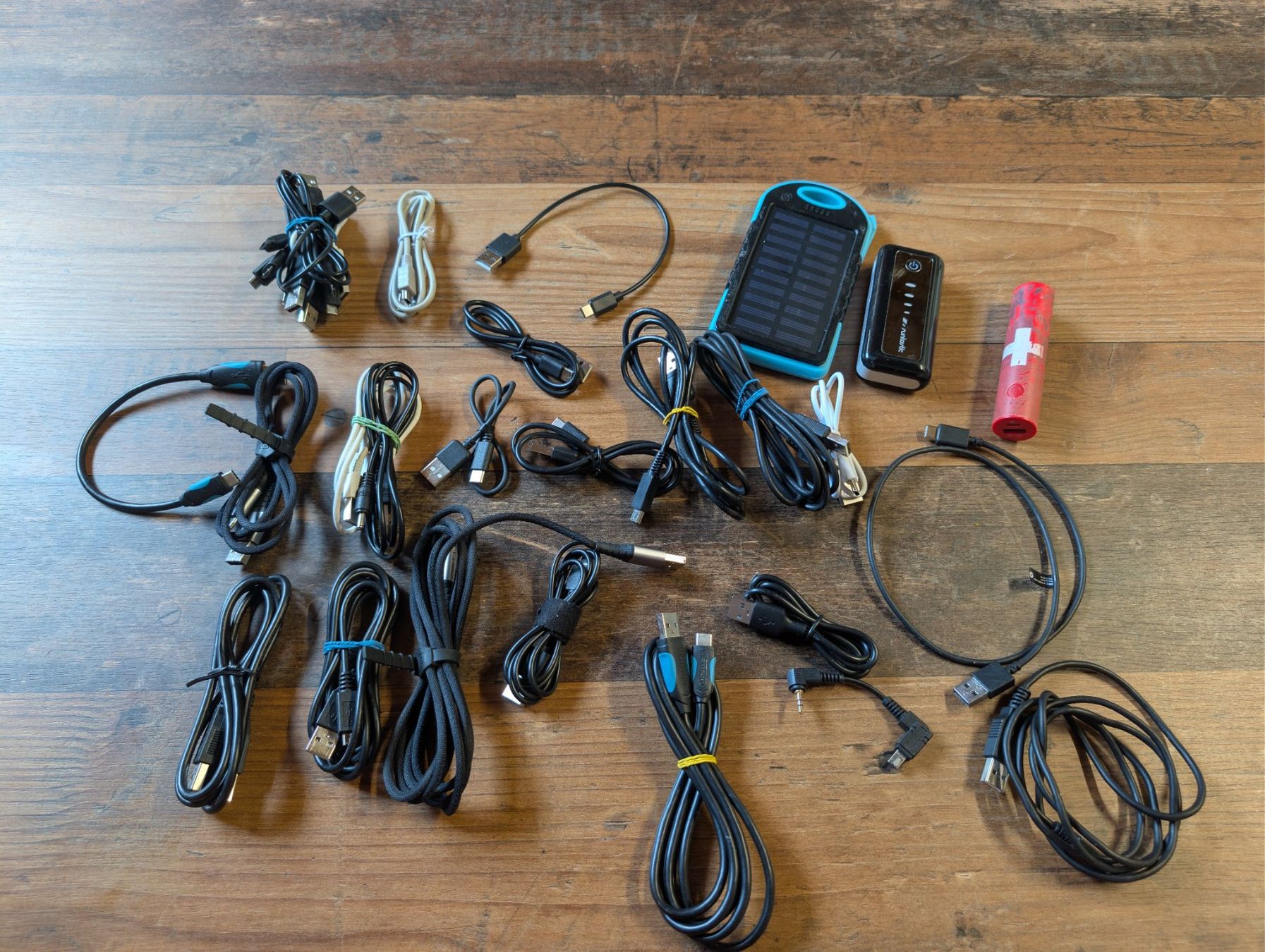 Kabel: Telefon-Zubehör - Diverse USB Kabel – Gebraucht aus Neuenhof von mlw_w98j 1