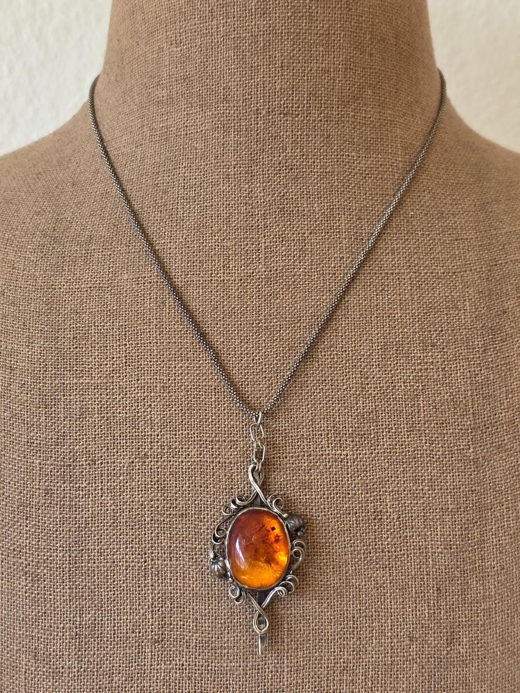 Catenine: Vintage Silber Kette mit Bernstein Anhänger – Usato da Zürich venduto da tsu_76bc