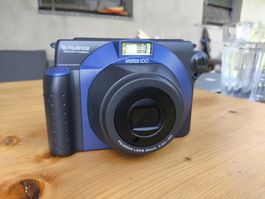 Fujifilm Instax 100 Sofortbildkamera blau guter Zustand