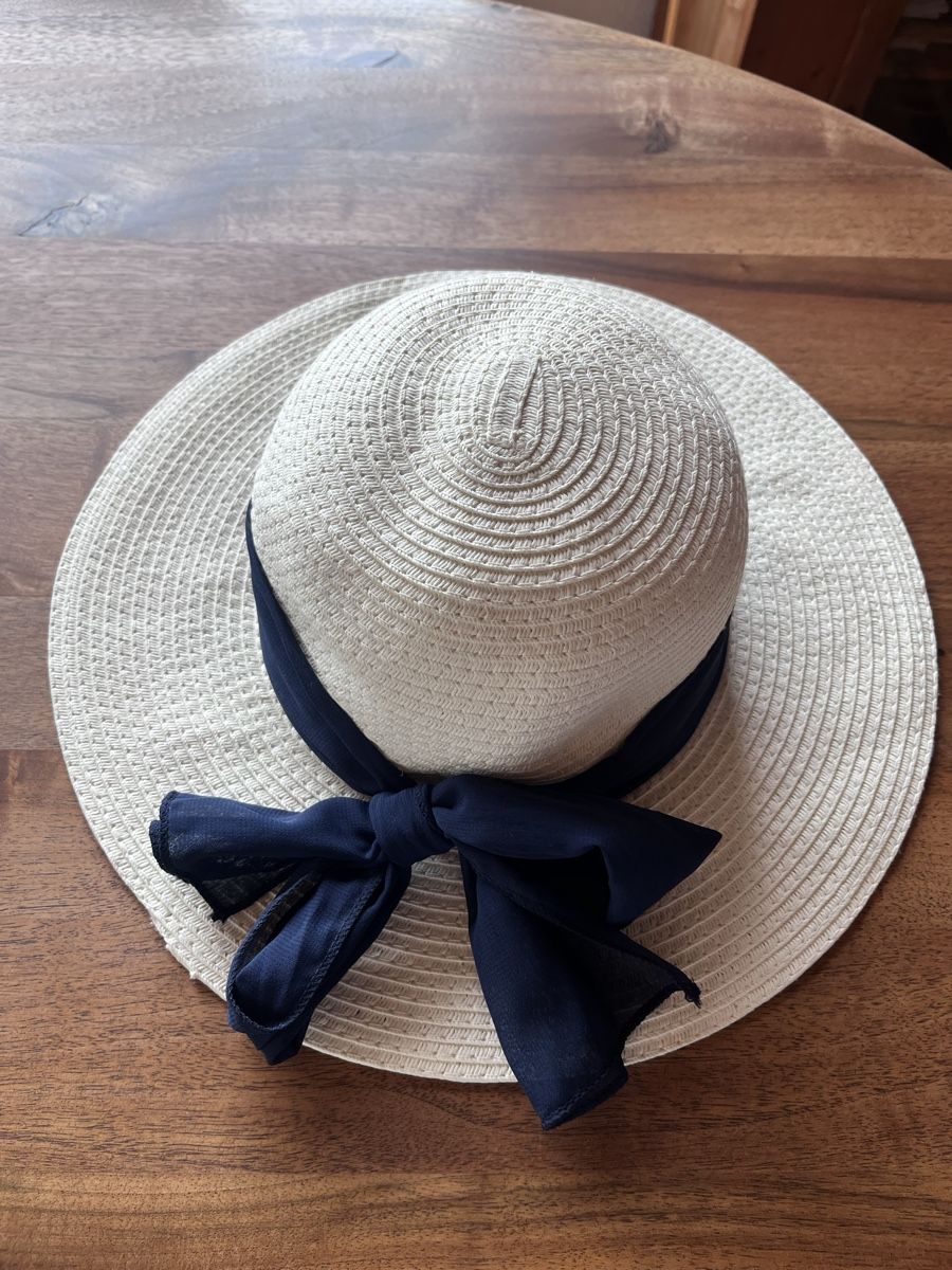 Chapeaux, bonnets & casquettes: Sonnenhut – Neuf (Voir description) à Wil SG par aiy_fnm9