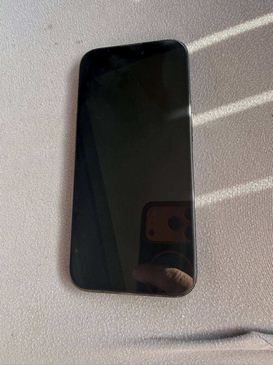 Apple Telefoni cellulari / Smartphones: iPhone 15pro 128 – Usato da Muttenz venduto da 1912 4