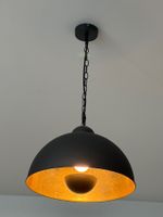 Pendelleuchte schwarz innen goldfarben