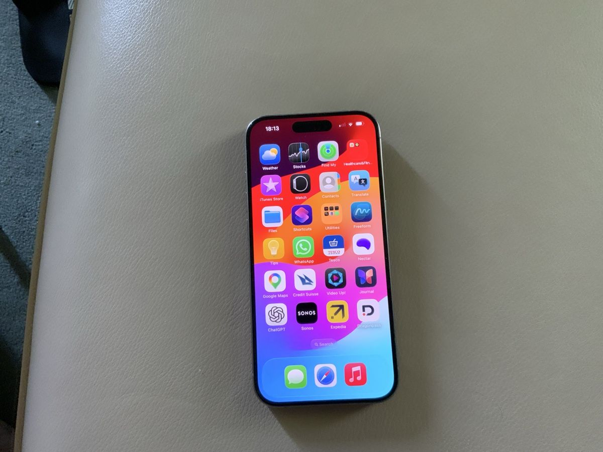 Apple Telefoni cellulari / Smartphones: IPhone 15 Pro 128gb – Usato da Ebertswil venduto da bal_vn7p
