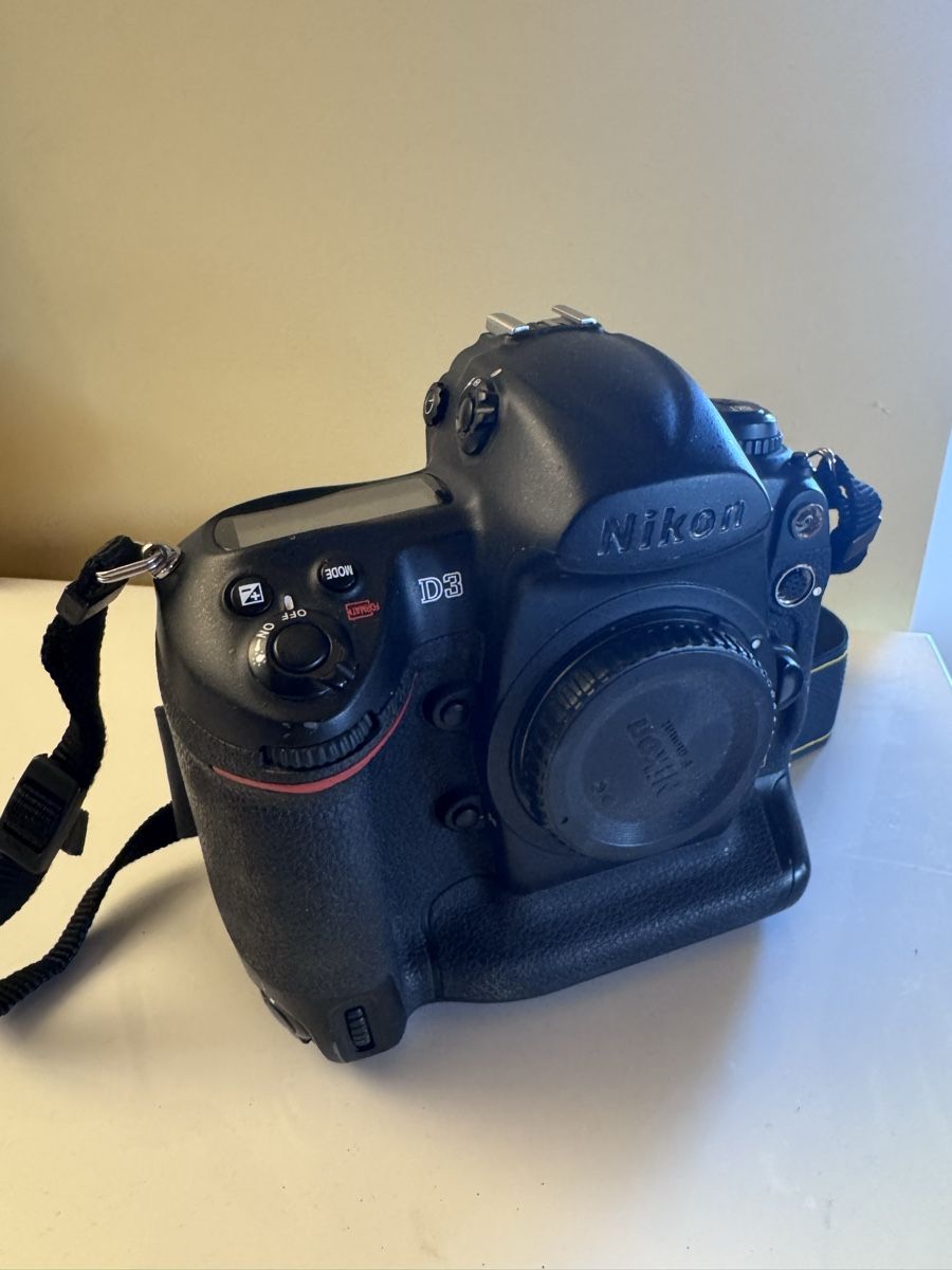 Nikon Fotocamera: Nikon D3 Spiegelreflexkamera – Usato da Männedorf venduto da Schoschel