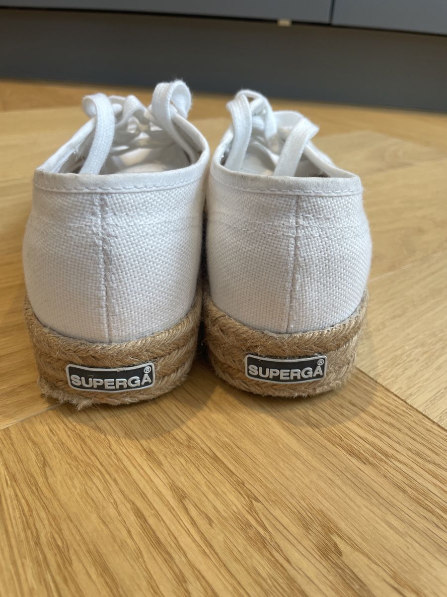 Superga Scarpe da donna: Weisse Superga Schuhe, Gr. 37.5 – Nuovo (secondo la descrizione) da Arbon venduto da llaauraa 4