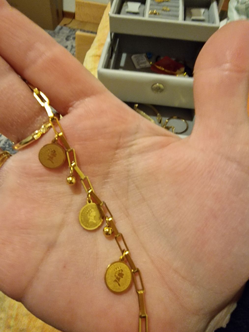 Altri gioielli: 14,karat ring und ohrringe sind ehtgold mit stempel – Nuovo e nell'imballaggio originale da Niederbipp venduto da mer_qmc7 7
