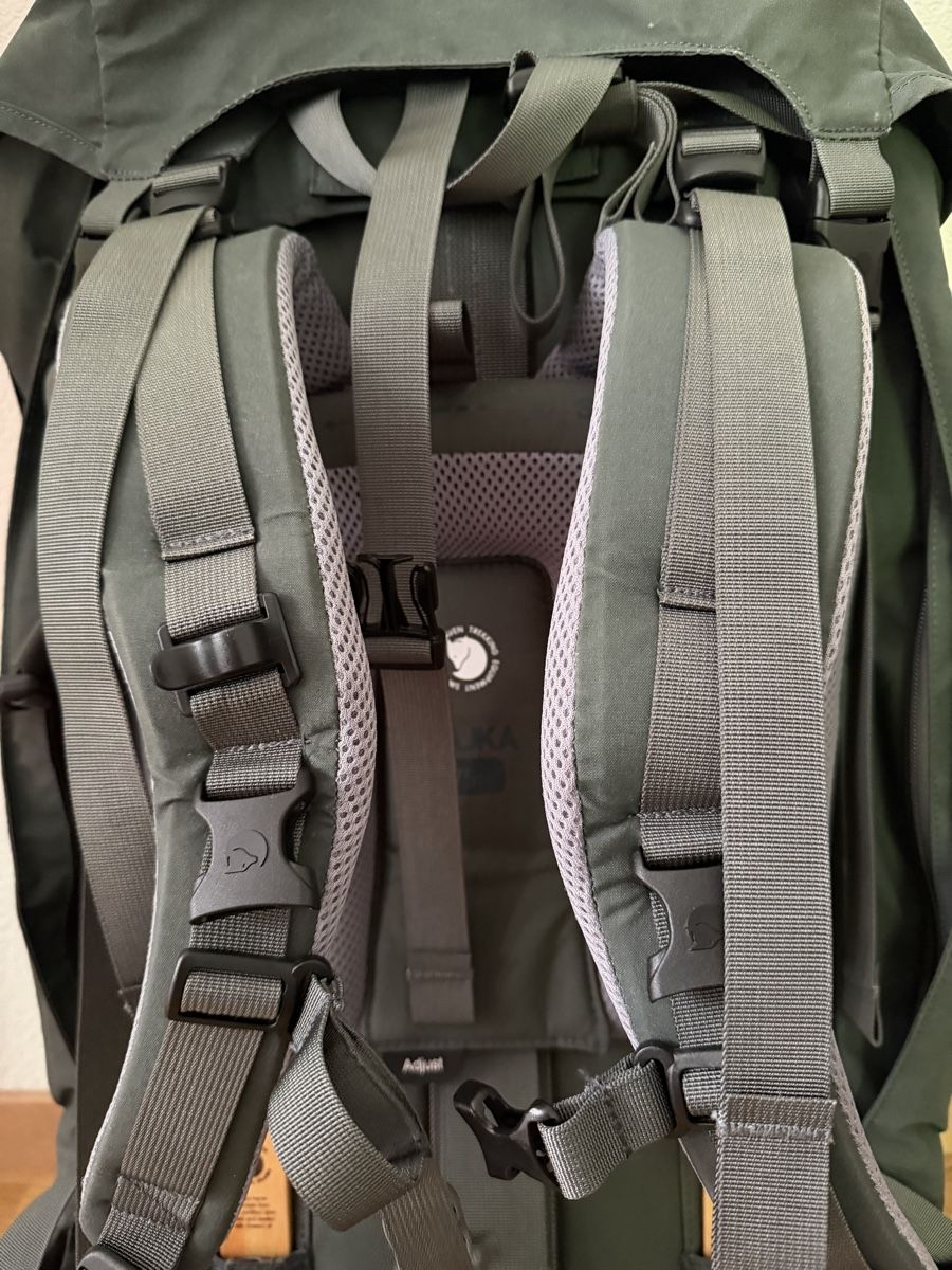 Fjällräven Zaini: Fjällräven 75 L Kajka Trekking Backpack NEW – Nuovo (secondo la descrizione) da La Tour-de-Peilz venduto da bma_s97h 3