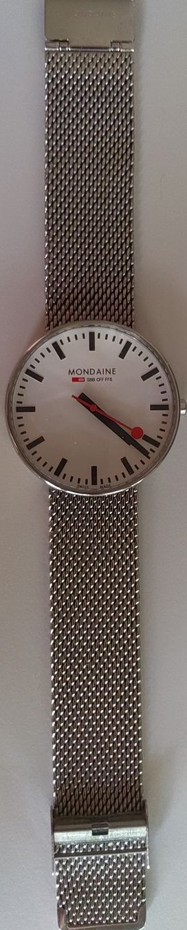 Mondaine Uhren: SBB Uhr Milanese Band weiss – Gebraucht aus Basel von Basler_bieter