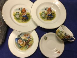 Wunderschönes Kinder-Geschirrset Porzellan antik