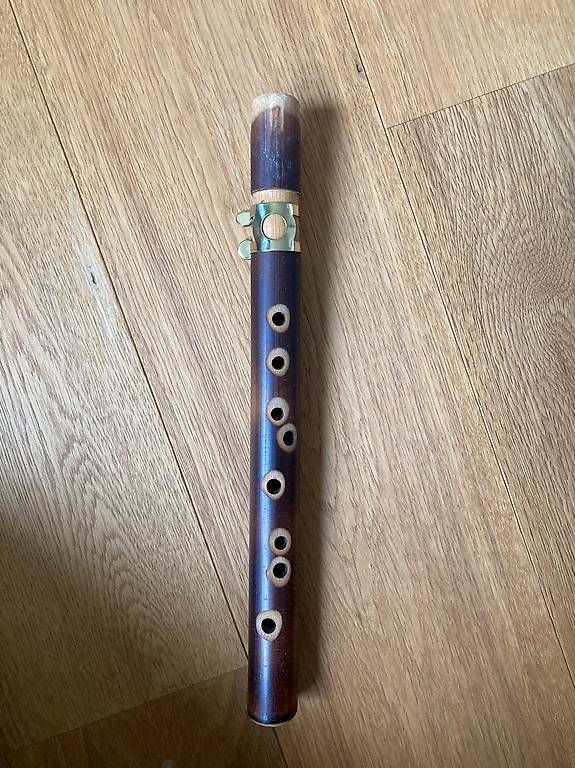 Strumenti musicali: Saxophon aus Holz – Usato da Nidau venduto da Ayla_