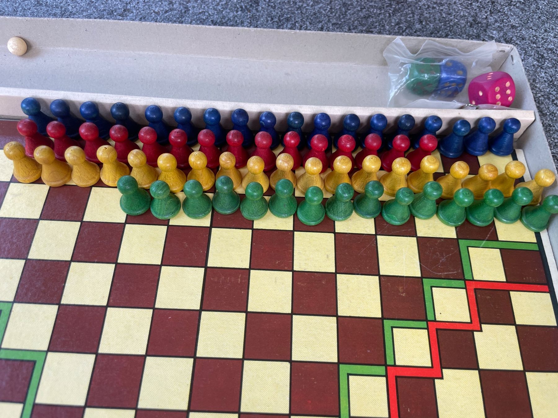 Giochi: Antikes Spiel Halma – Usato da Winterthur venduto da cheerio97 4