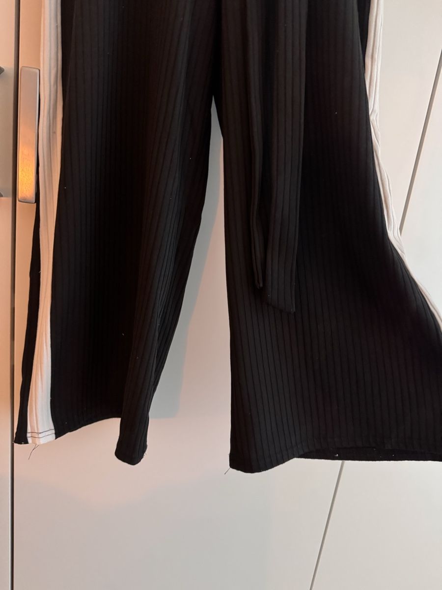 Primark Tute: Schwarzer Jumpsuit von Primark, Grösse 38 – Usato da Allschwil venduto da ana_87pj 2