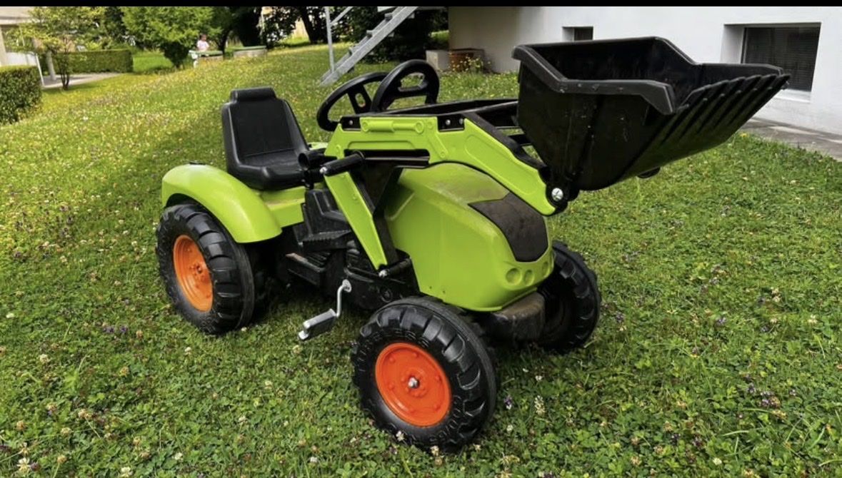 Veicoli per bambini: Kinder  Traktor mit Schaufel, Top Zustand! – Usato da Wetzikon ZH venduto da LabinotS02 2