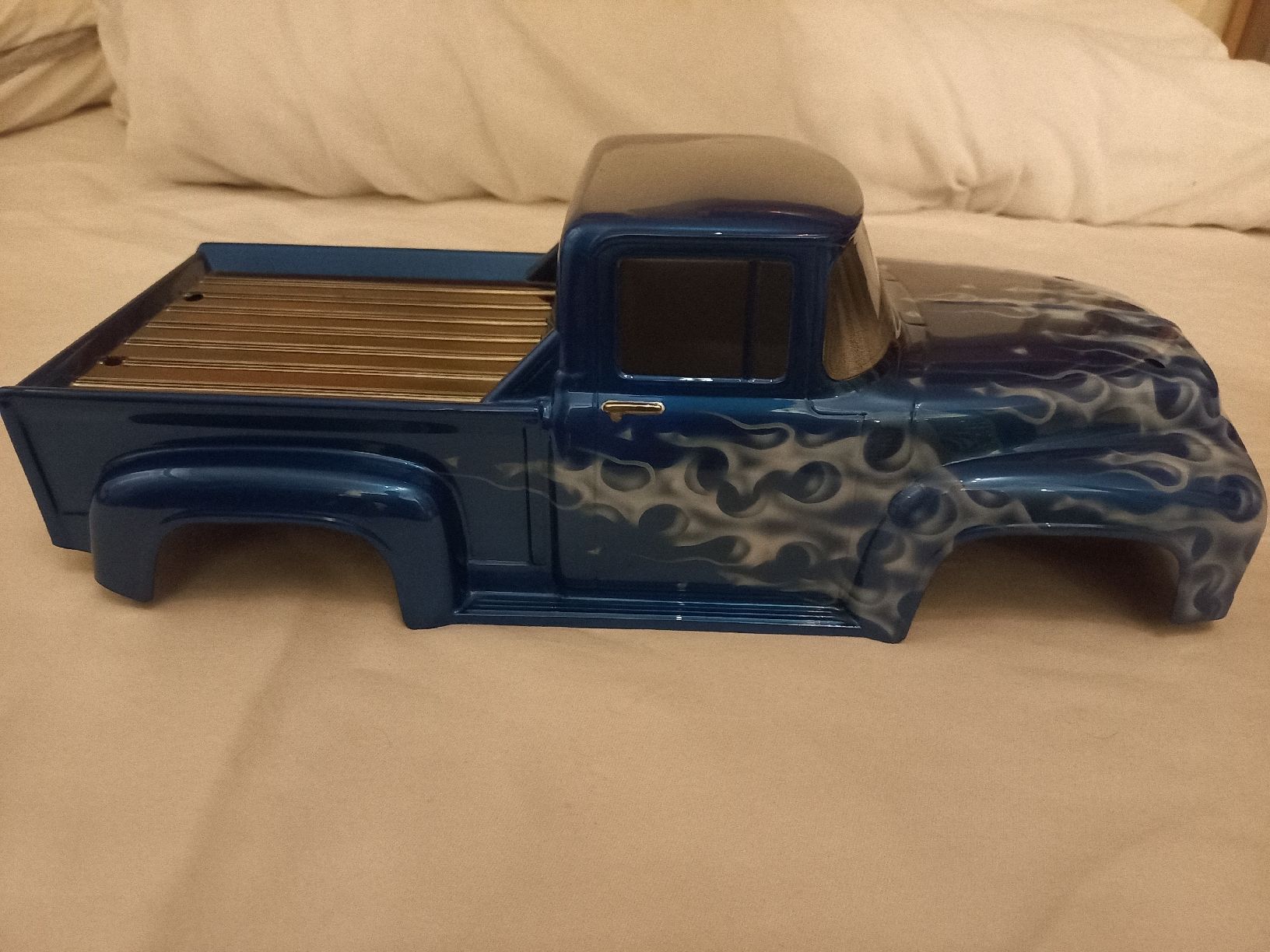 Traxxas RC Modellbau: Carrosserie Traxxas Summit  – Gebraucht aus Attalens von remy_s00 4