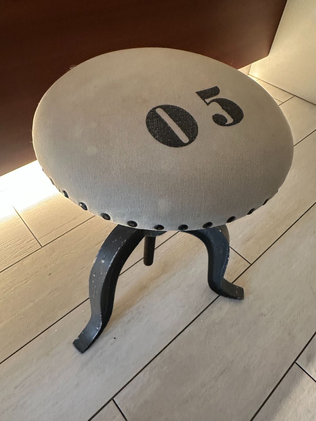 Sgabelli: Hocker – Usato da Uster venduto da brukes 3