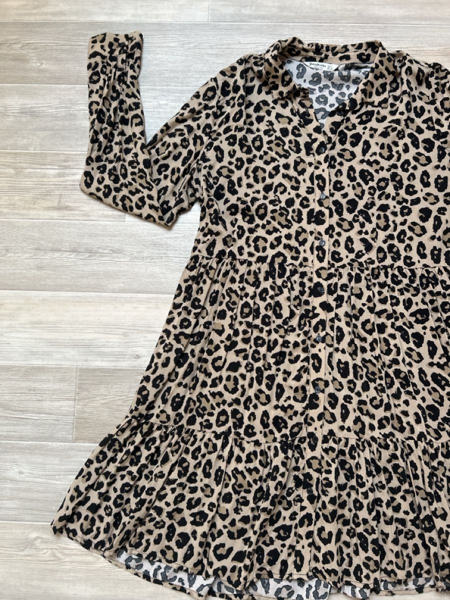 Stradivarius Vestiti: Kleid Leopard – Usato da Olten venduto da Ilsyla