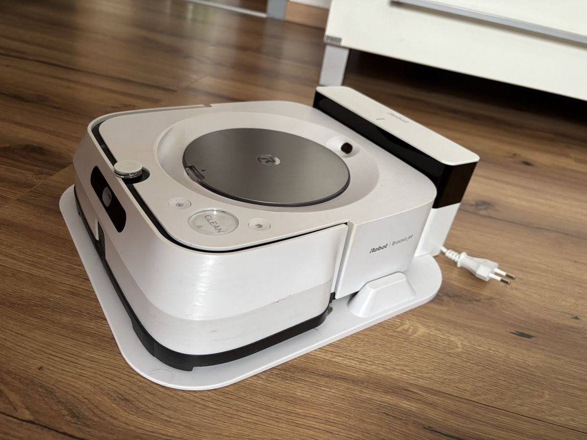Irobot Aspirapolveri & Accessori: iRobot Roomba und Braava jet – Usato da Etzelkofen venduto da R0DRIGUES 2