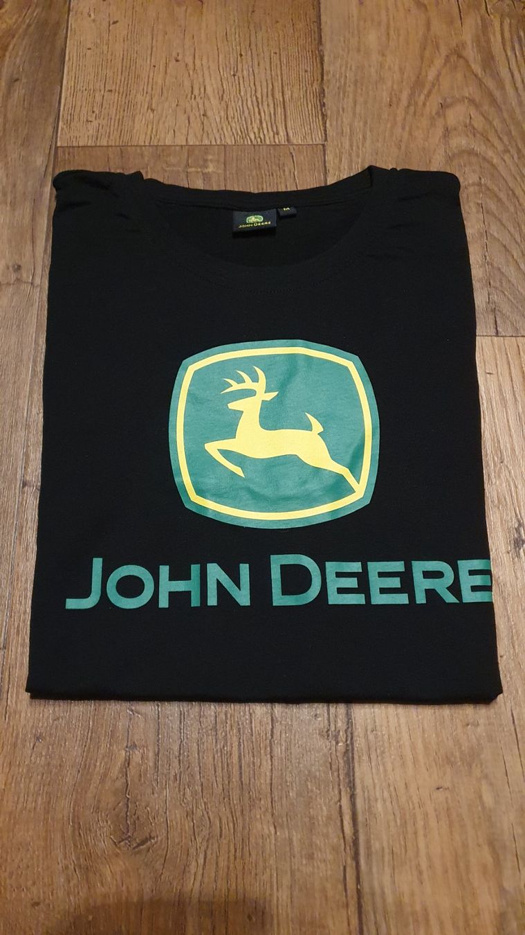 T-shirt: John Deere T-Shirt – Nuovo (secondo la descrizione) da Les Ecorcheresses venduto da Spr00 5
