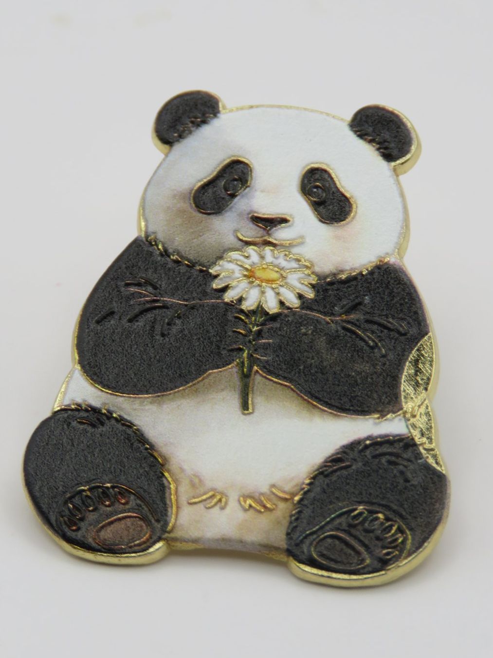 Spille & Fermagli: Ansteck Pin - PANDA mit BLUME - Emaille - 3,4x2,8cm – Nuovo e nell'imballaggio originale da Grenchen venduto da Yamahwildstar16 1