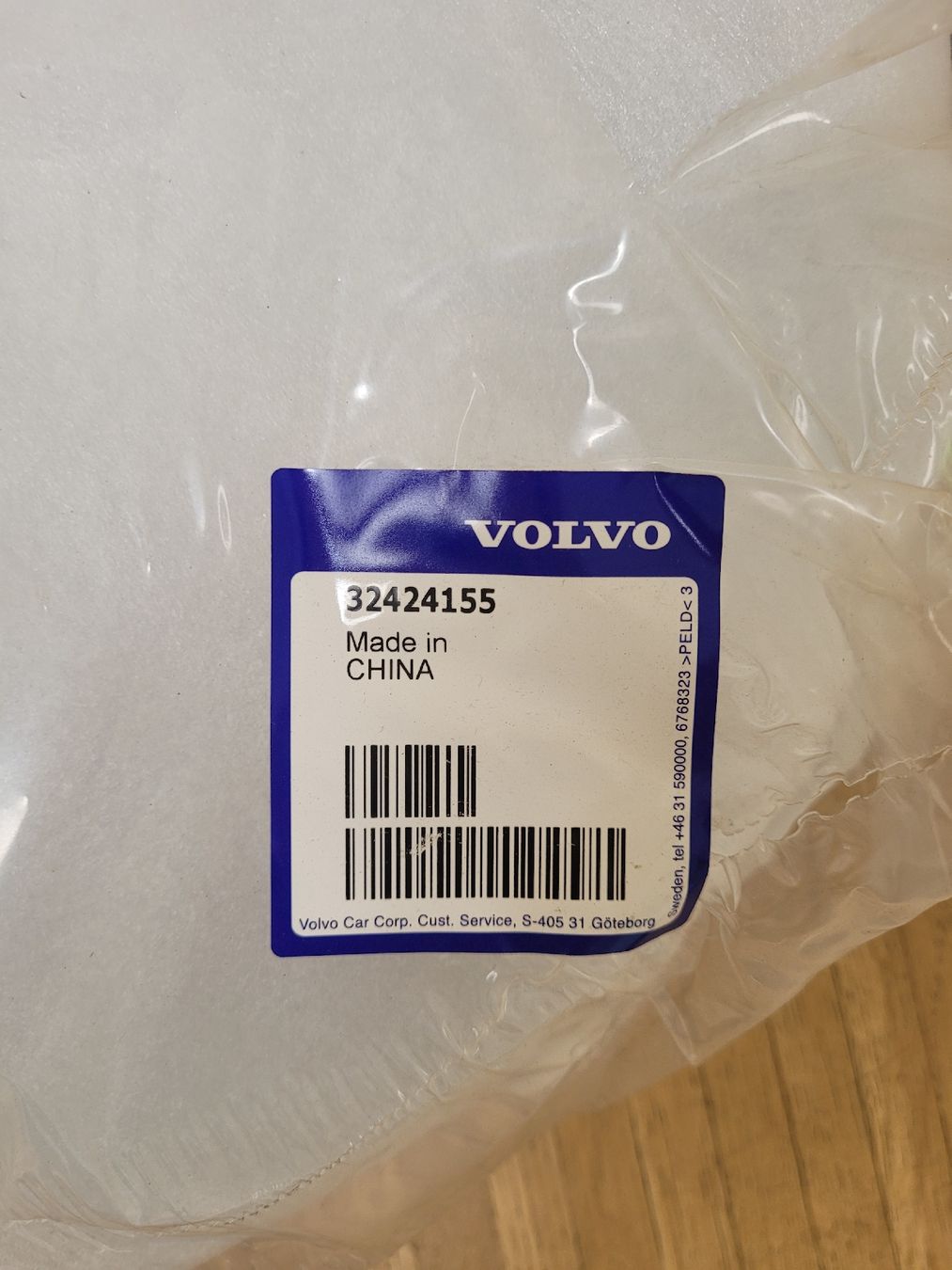 Volvo Tutti pezzi di ricambio auto: Radkappe Schwarz Volvo – Nuovo (secondo la descrizione) da Steffisburg venduto da Volvo_Cars_Thun 1