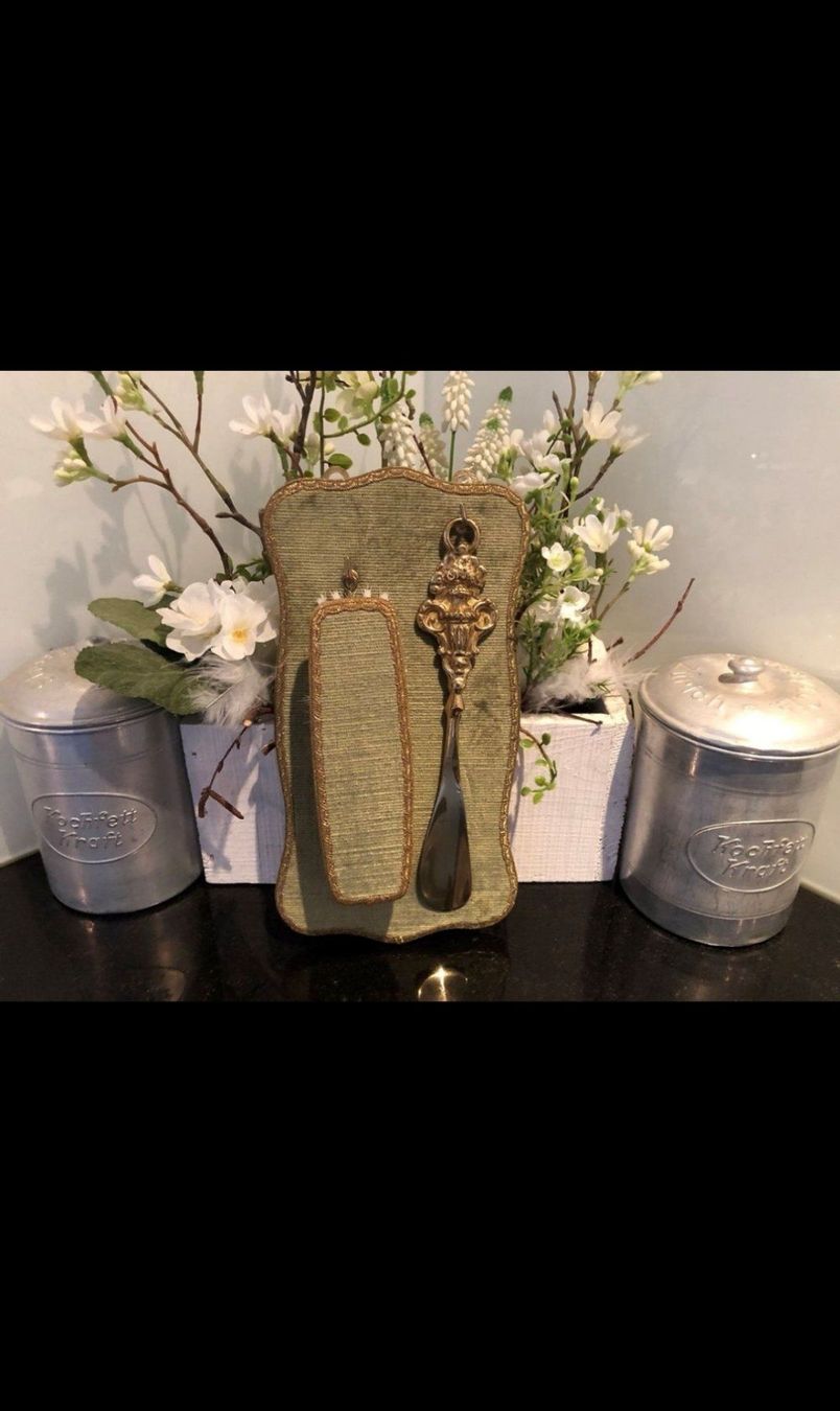 Guardaroba: Schuhlöffel / Kleiderbürste Set – Usato da Döttingen venduto da Kevi85