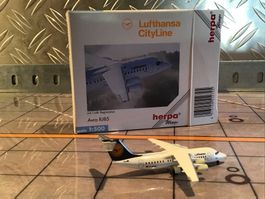 HERPA LUFTHANSA CITYLINE AVRO RJ85  1:500