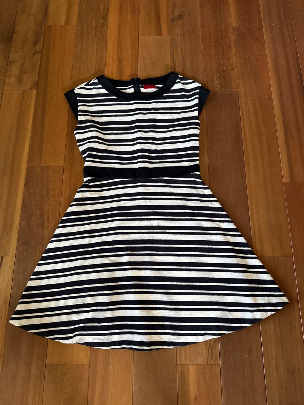 Hugo Boss Vestiti: HUGO BOSS Kleid Gr XL wohl eher M – Usato da Regensdorf venduto da Sternlein4