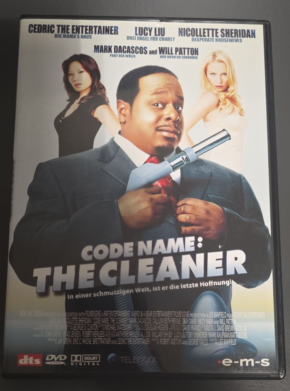 Tous les DVDs: DVD Code Name: The Cleaner guter Zustand – D'occasion à Zürich par P-editon