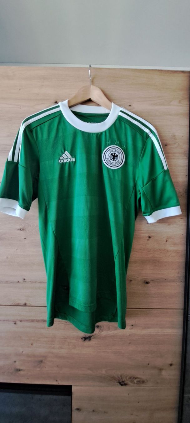 Adidas Canottiere & Pantaloni: Deutschland -Trikot – Usato da Rothrist venduto da Mogli7474