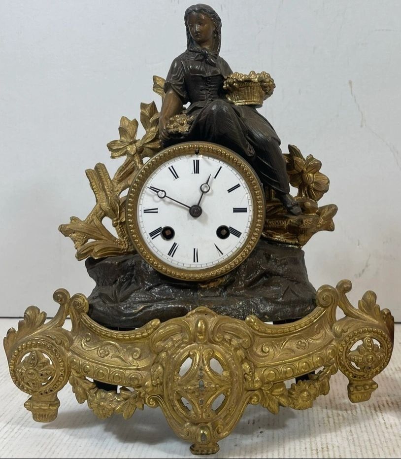 Orologi da terra & Orologi da parete: Französische Kaminuhr – Usato da Bern venduto da Yunkom