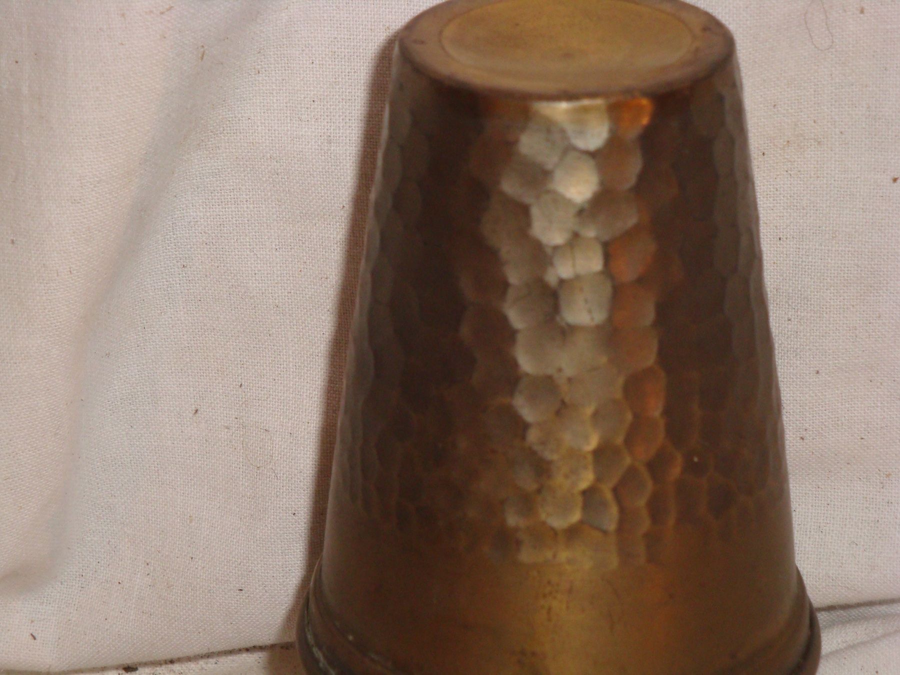 Vasi & Recipienti: kleine Vase, Messing, Hammerschlag – Usato da häusernmoos venduto da buc_8ftk 2