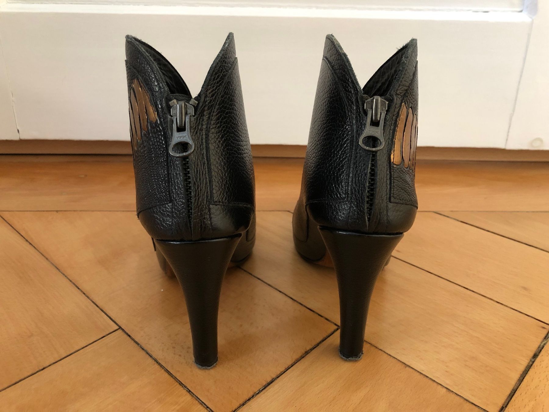 Chaussures femmes: Highheel Leder-Stiefelette Manee Gr. 39 – D'occasion à Zürich par MakasoZH 3