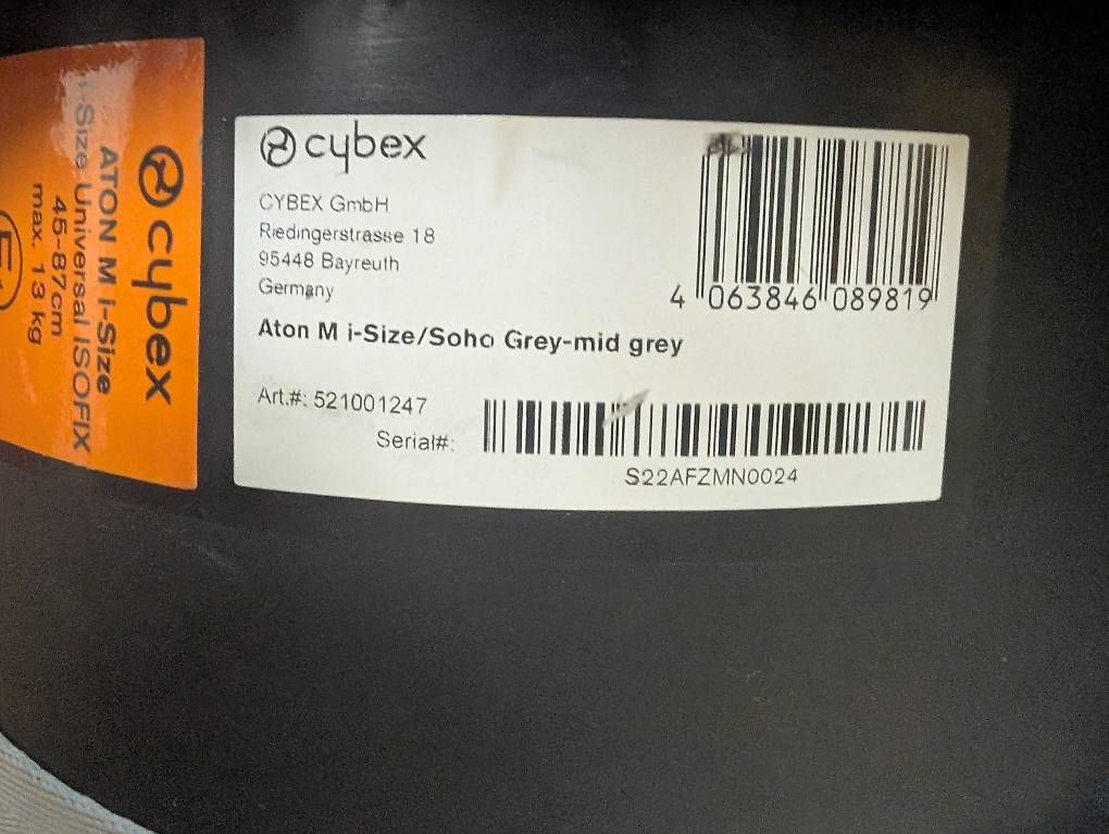 Seggiolini per auto: Babyschale Cybex Aton i-Size inkl. Isofix – Usato da Hüttwilen venduto da frolens123 4